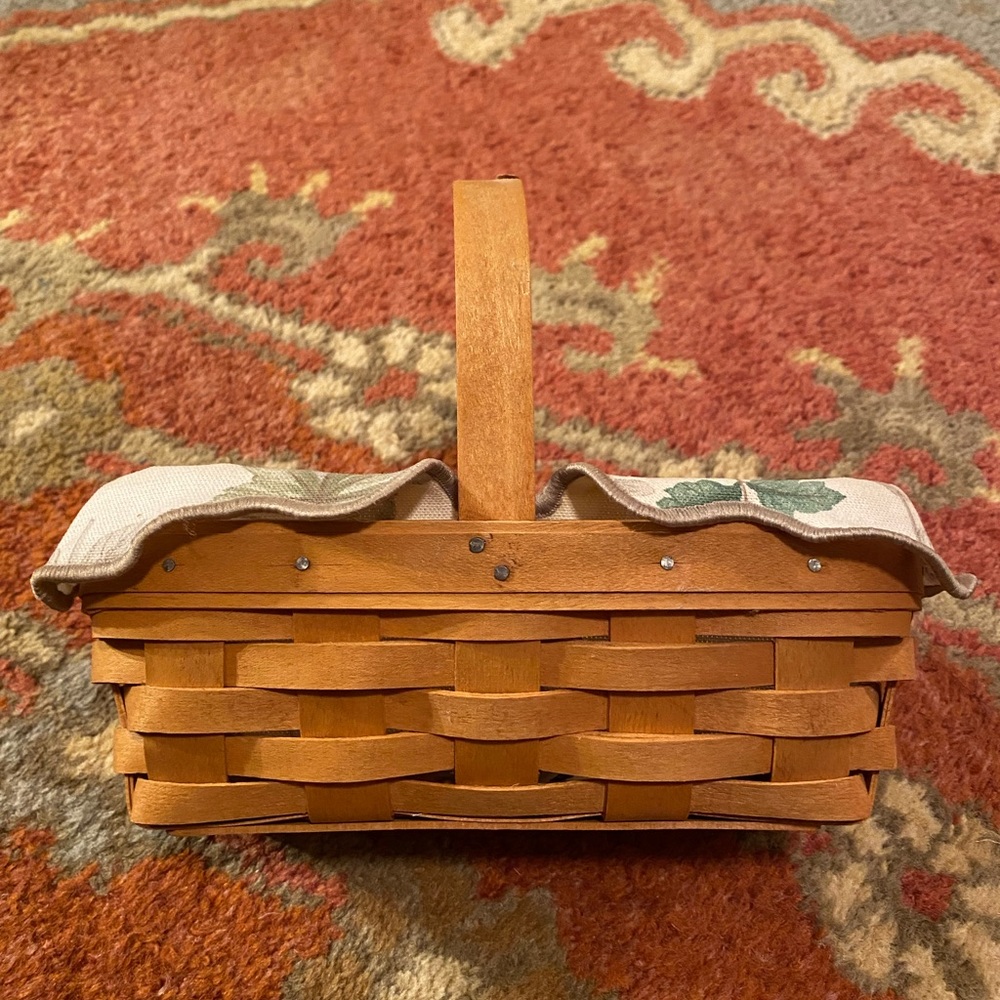 2000 Longaberger Basket
